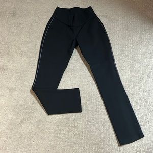 Stretch knit pant